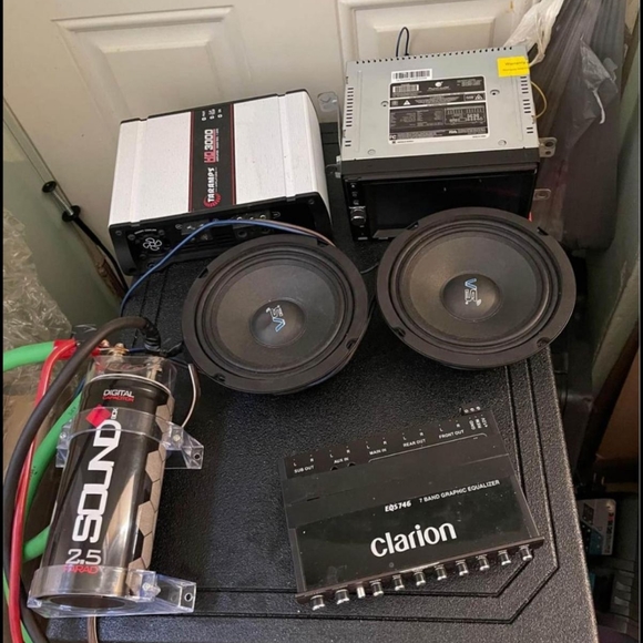 Bundle - Picture 2 of 3